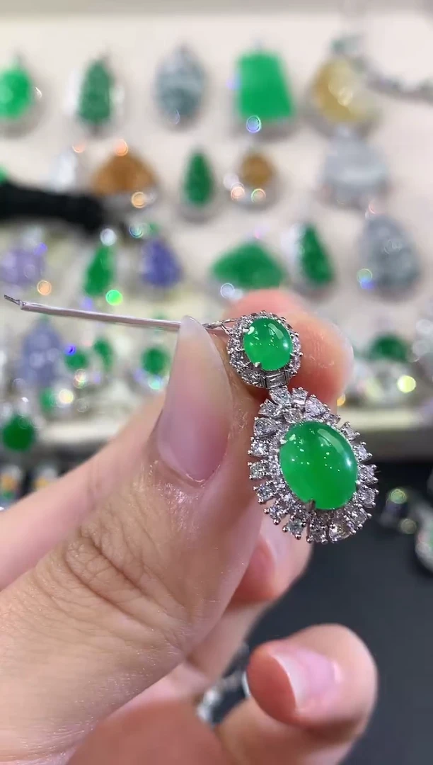 翡翠18K金镶嵌吊坠(不含链)C97