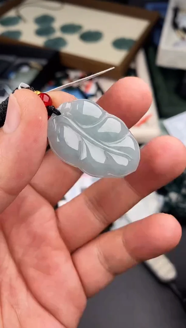 【闪购商品】翡翠颈饰未镶嵌  天然翡翠，一物一图