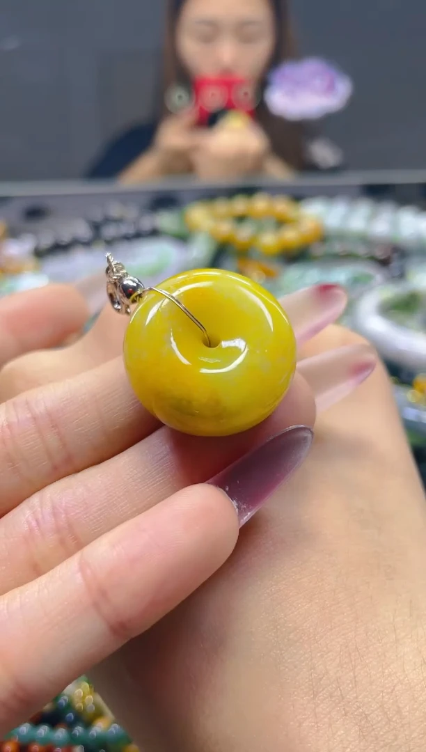颈饰未镶嵌翡翠/U/翡翠A货，一件也是批发价