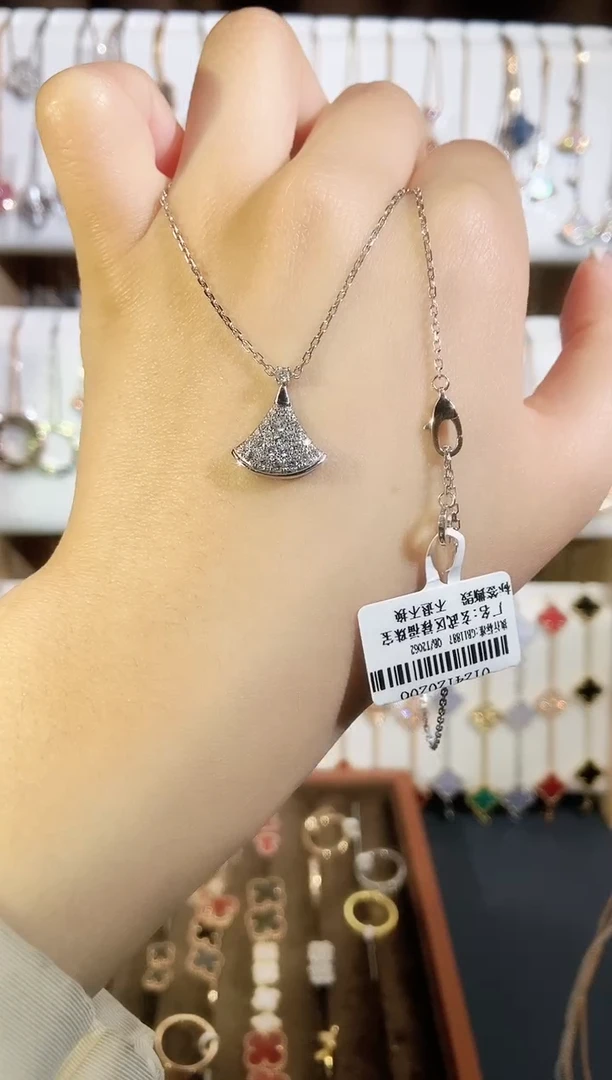 【闪购商品】钻石套链18K金镶嵌钻石K白