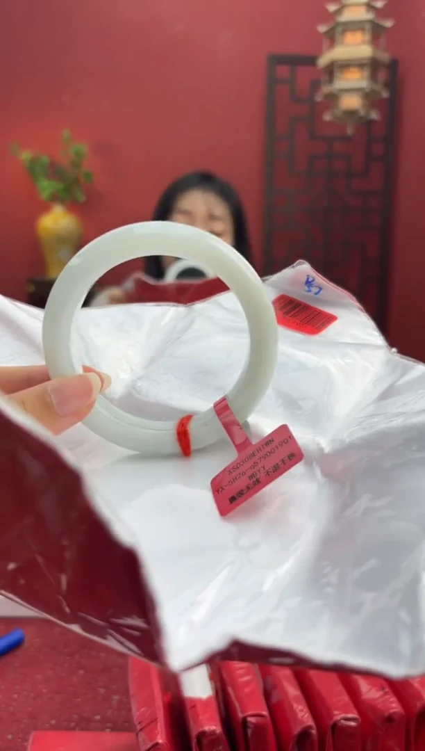 未镶嵌手镯翡翠翡翠手镯6