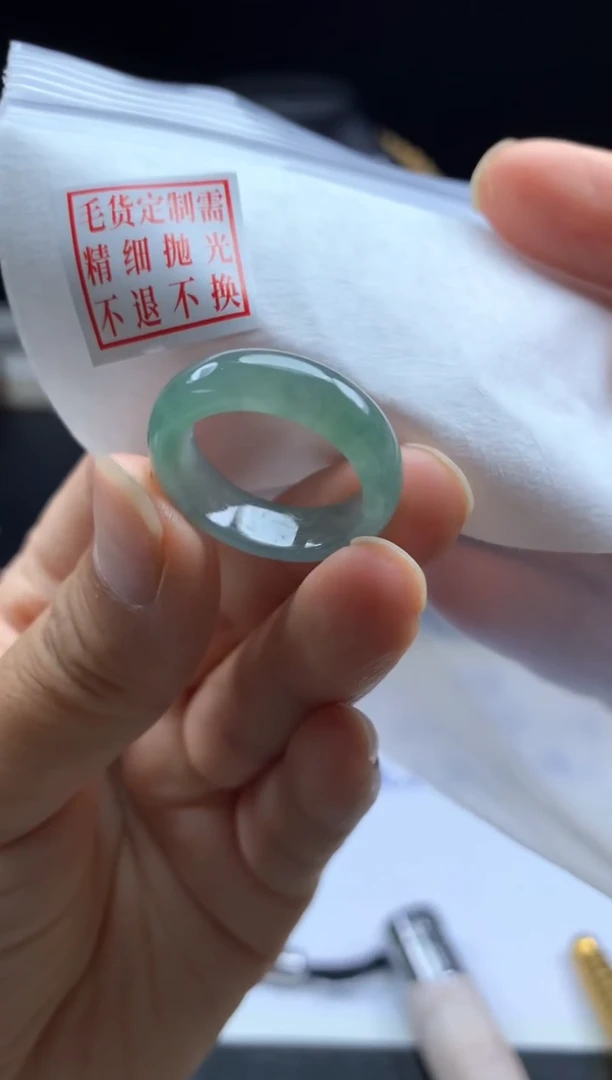 未镶嵌定制翡翠毛货需精细抛光戒圈 18#