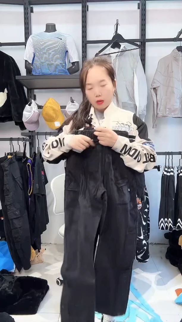 2407  编码  瑕疵直播间过款为准 尺码170