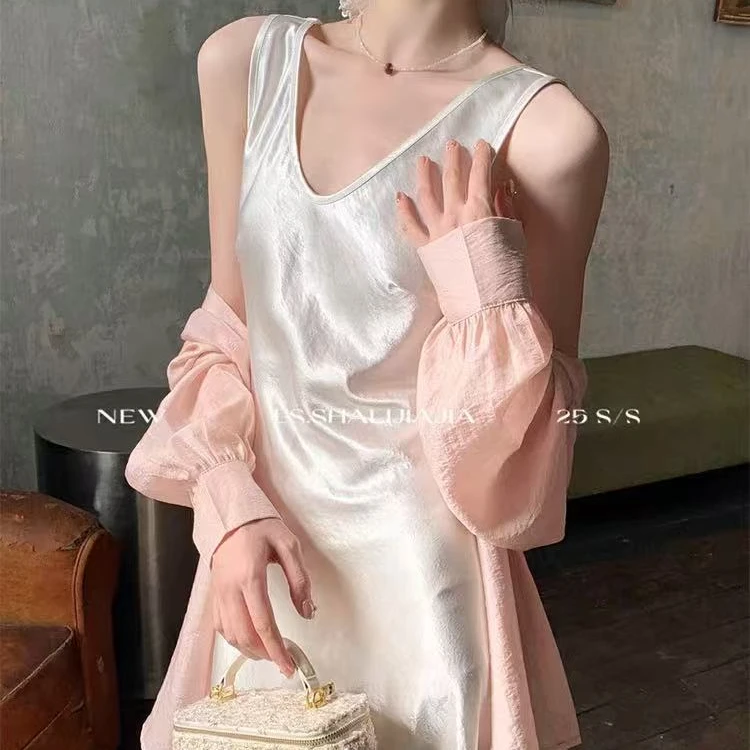 255高级感肌理纹醋酸吊带连衣裙打底显瘦长裙
