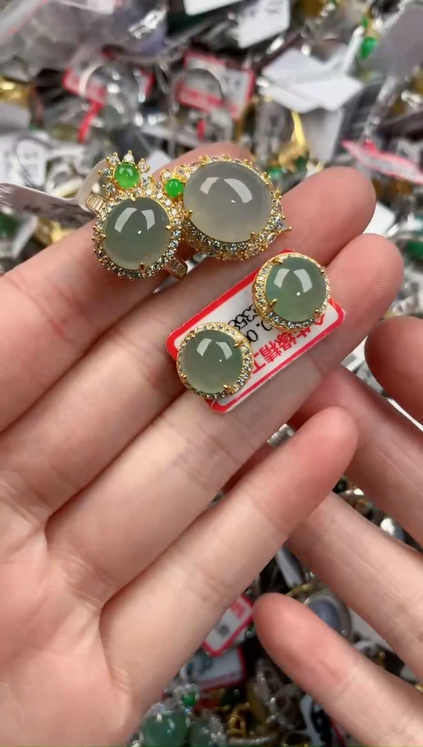 银S925镶嵌戒指翡翠777             8