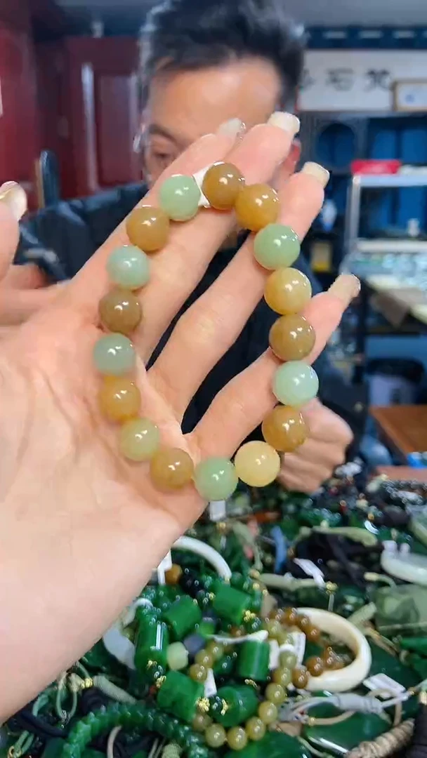 未镶嵌和田玉挂件1