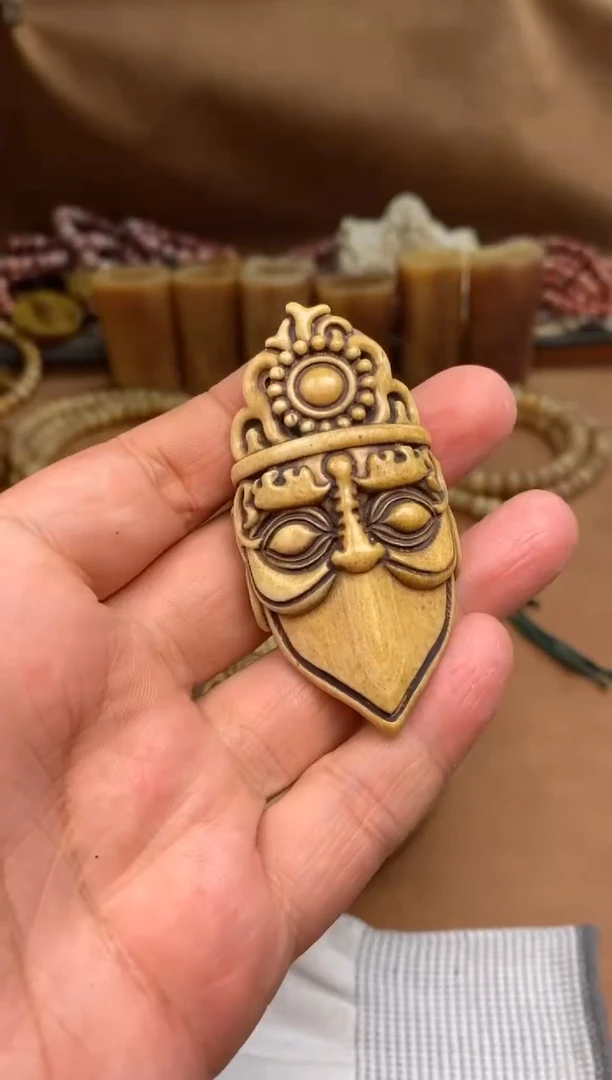 其他牛骨P846-法衣片大鹏鸟-有棕裂