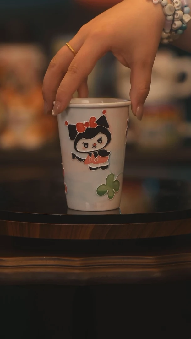 【闪购商品】摆件景德镇釉下彩绘设计师款式陶瓷