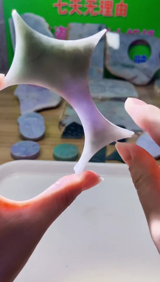 翡翠未镶嵌颈饰天然翡翠A货595