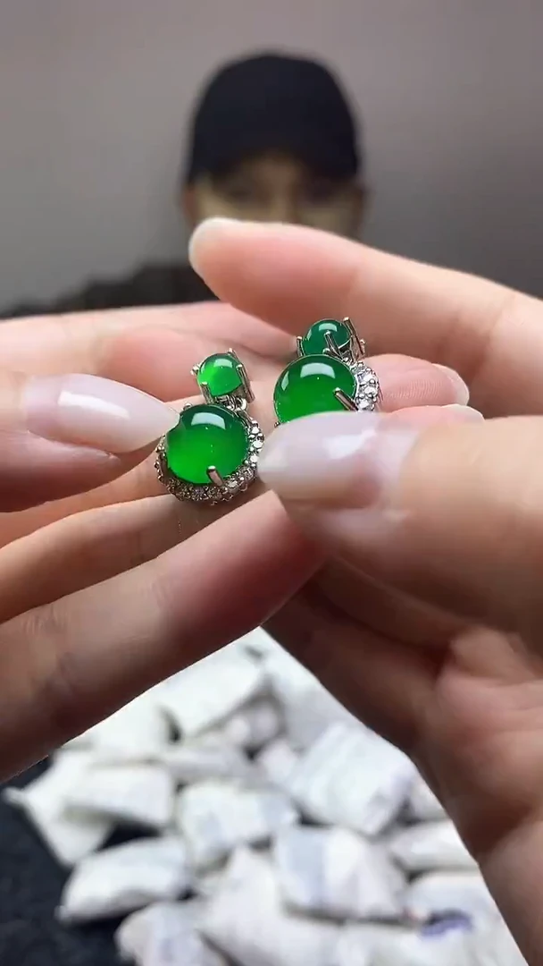 满色吊坠 所见即所得！