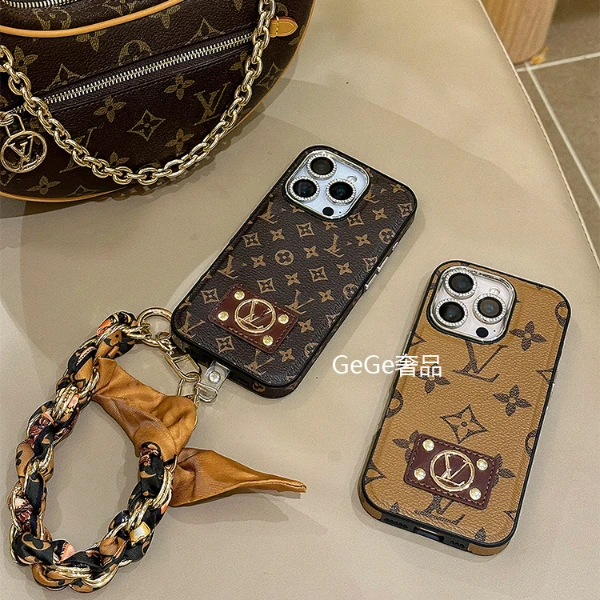 个性皮质潮牌老花适用苹果16promax手机壳iphone15/14/13丝巾链条