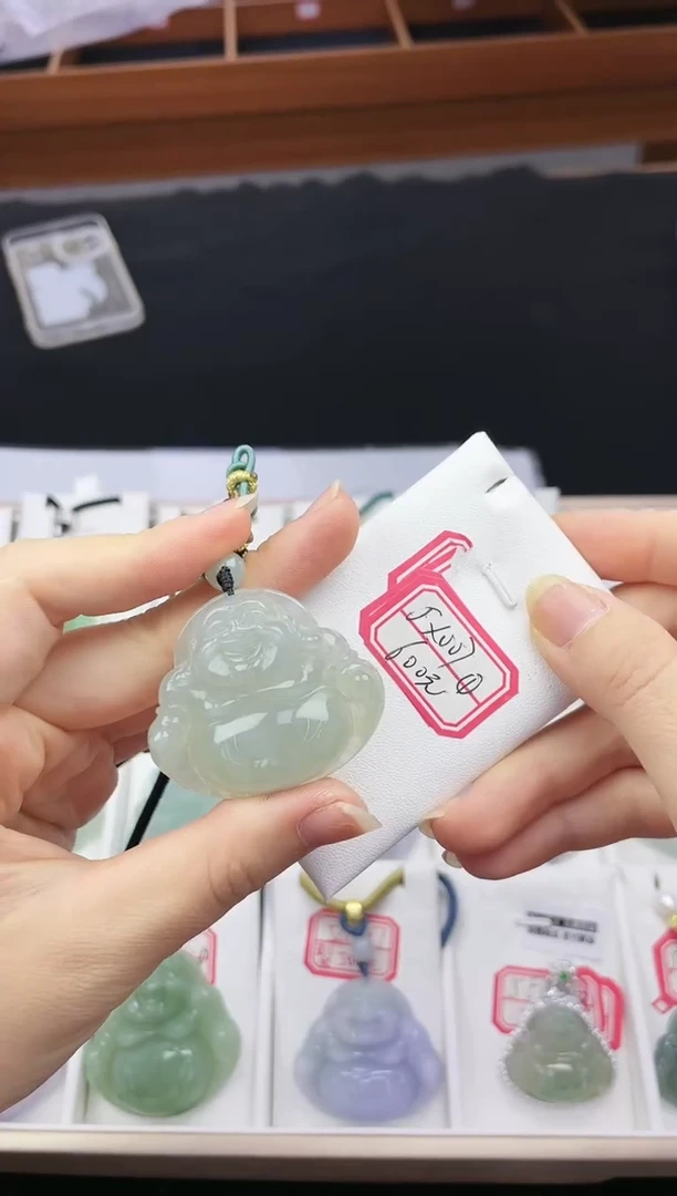 翡翠未镶嵌颈饰孤品5X007冰绿中大佛+送同款绳子