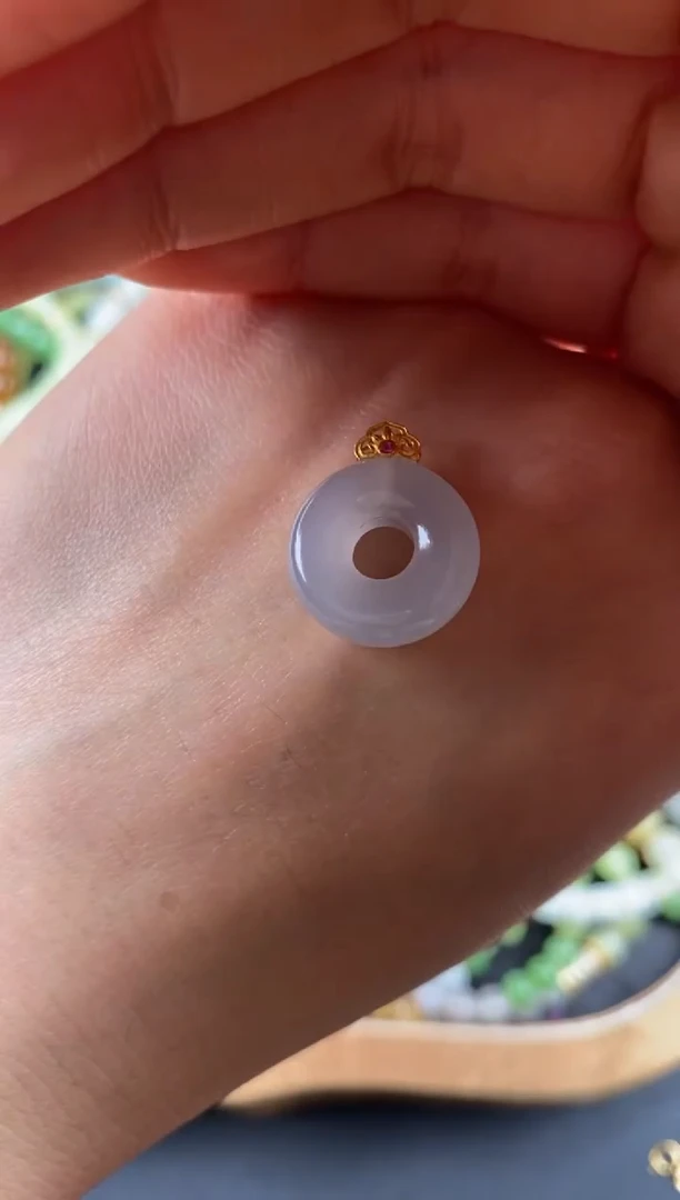 吊坠(不含链)18K金镶嵌和田玉烟紫甜甜圈吊坠