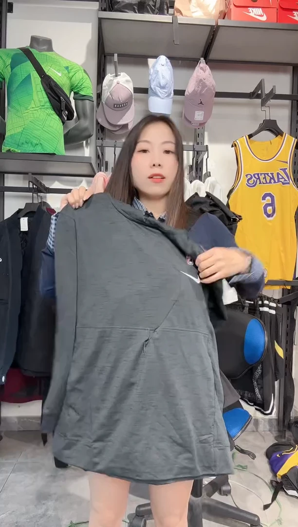 1006    编码 瑕疵款直播间过款为准 尺码M