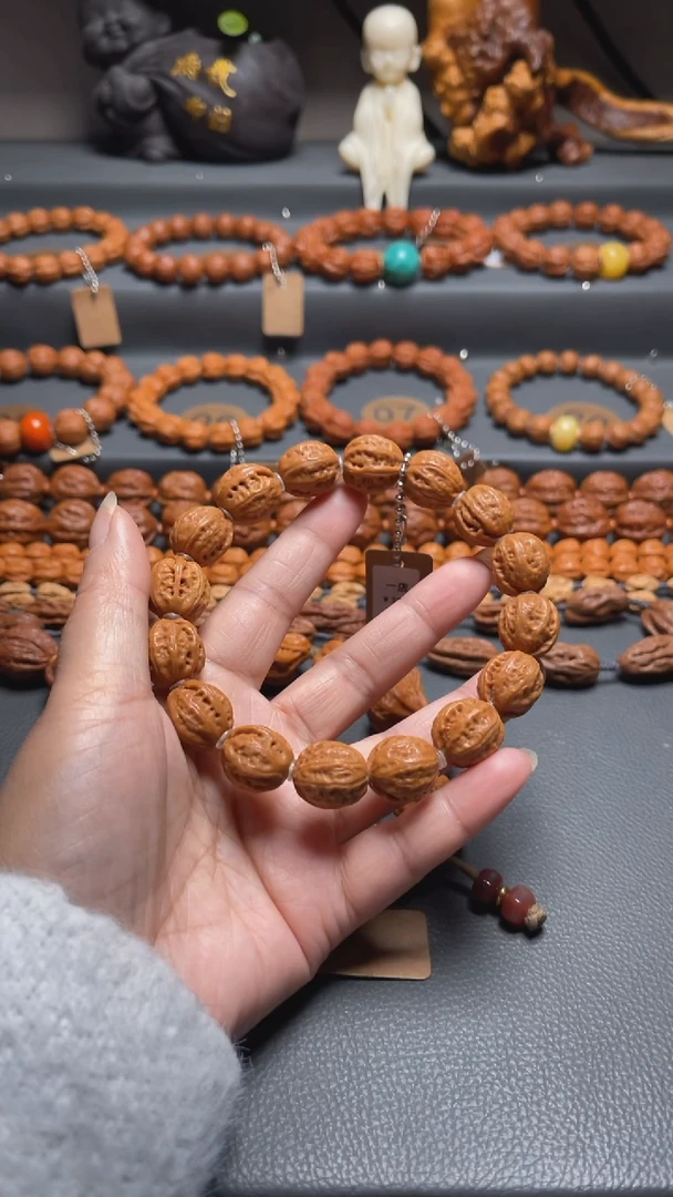手串文玩核桃盈****）核桃手串