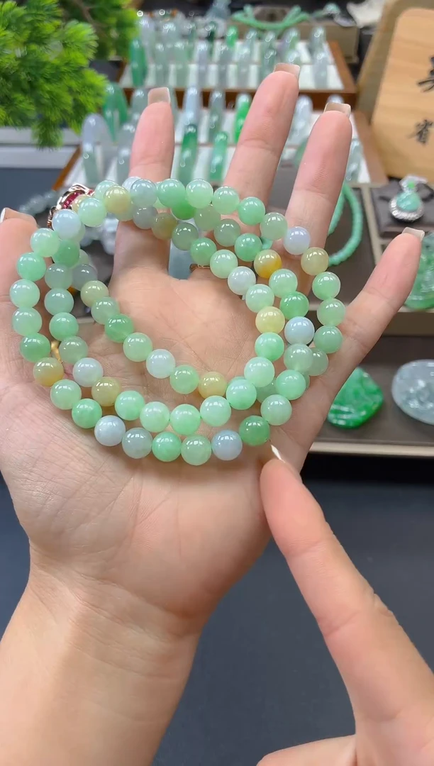 颈饰未镶嵌翡翠1