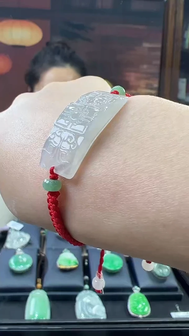 未镶嵌挂件翡翠手牌