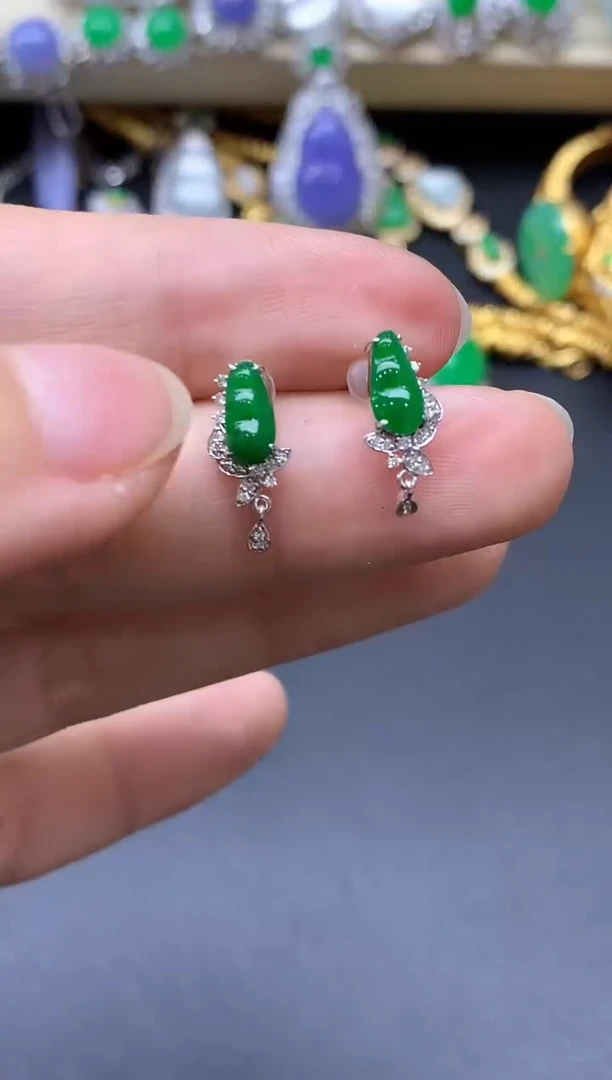 颈饰18K金镶嵌翡翠380-中国好珍宝1