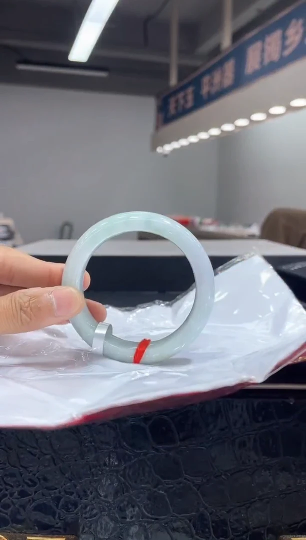 未镶嵌手镯翡翠19