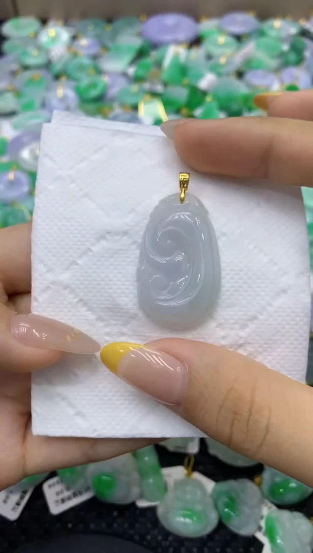 颈饰未镶嵌翡翠天然缅甸翡翠A货