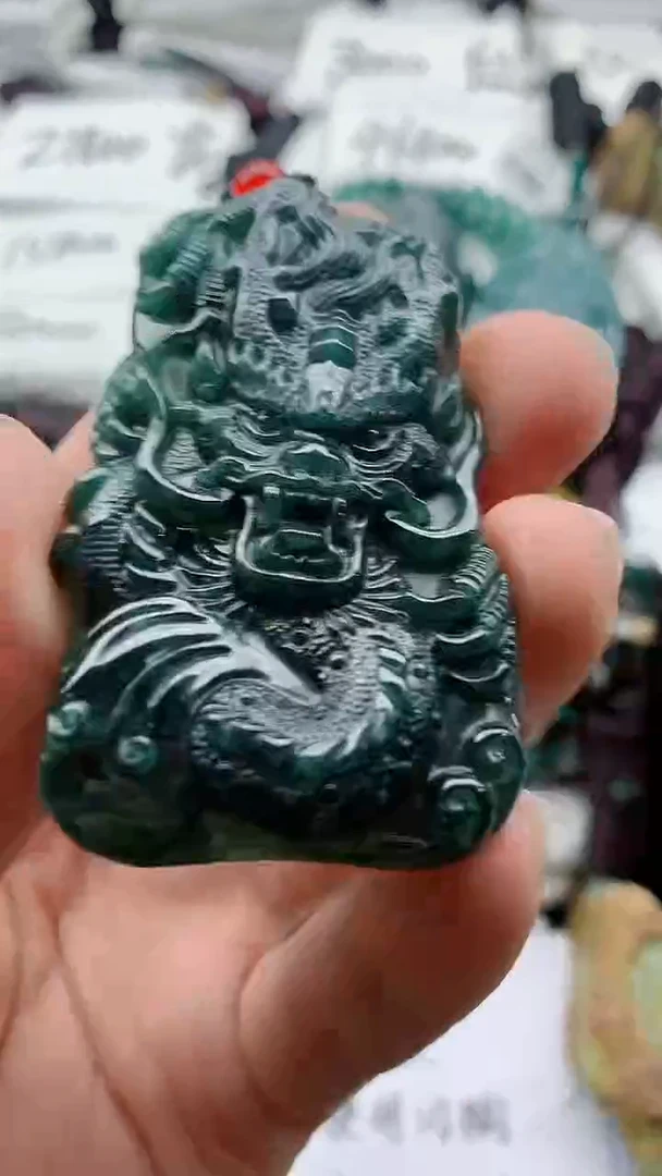 翡翠未镶嵌颈饰555555555555