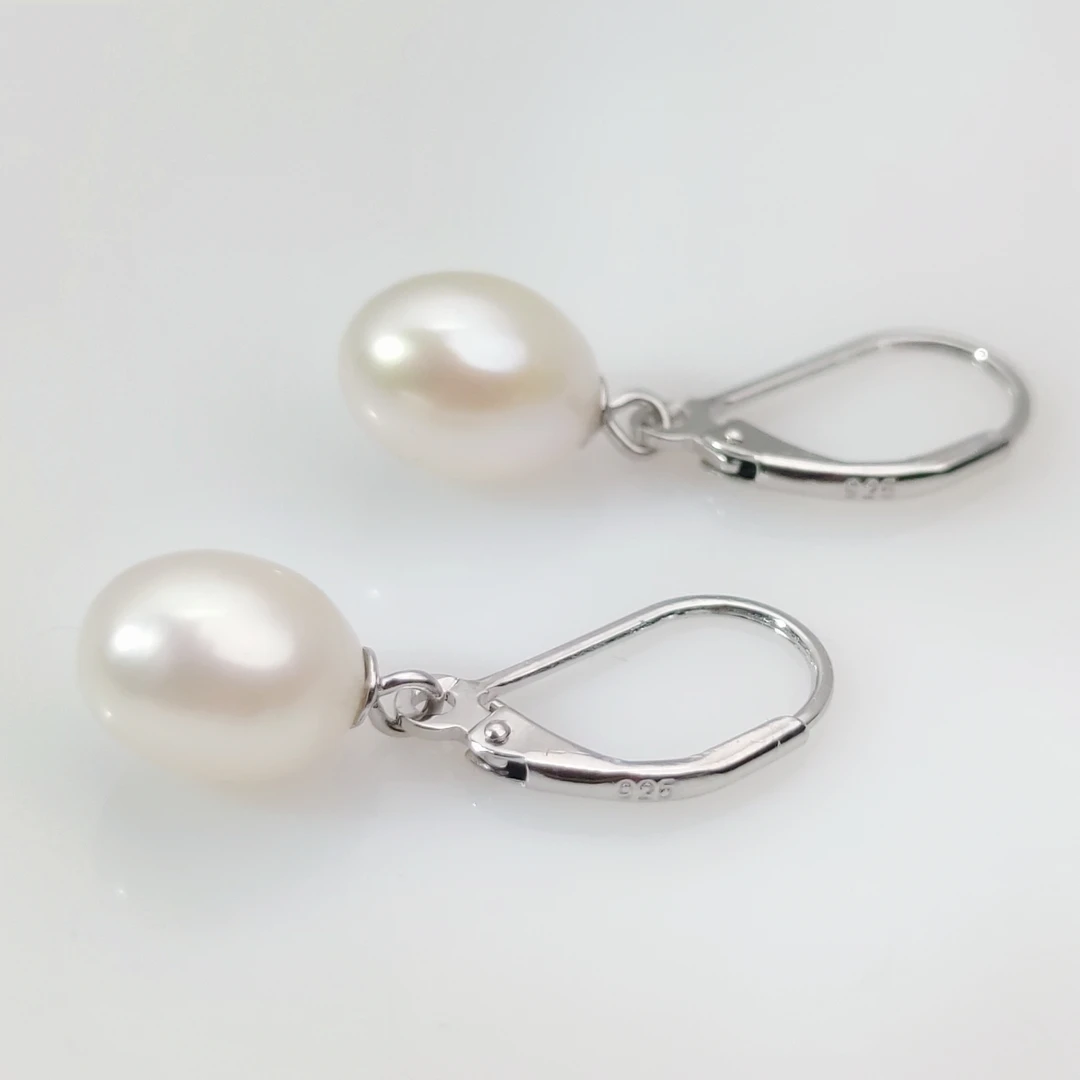 8-9mm天然淡水珍珠S925银水滴珍珠耳钩0650