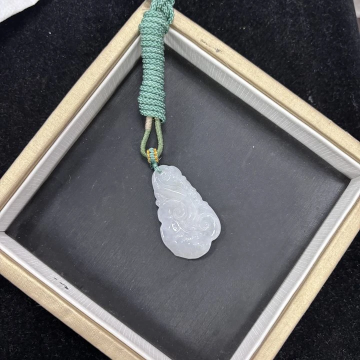 翡翠A货缅如意吊坠（拍一个发一个多样性发货）34*22*4-561253