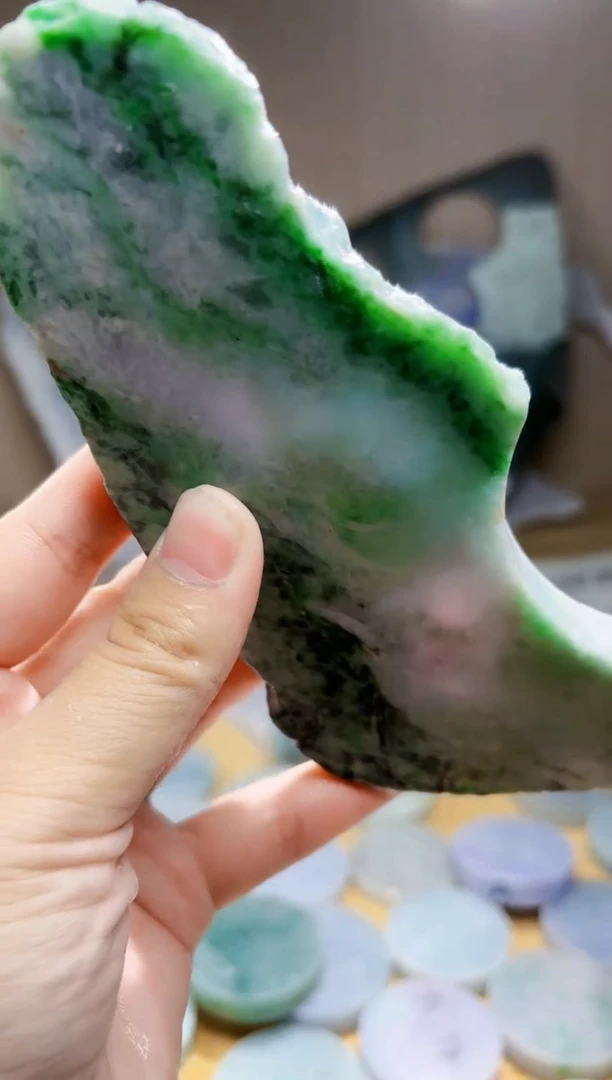 翡翠未镶嵌颈饰翡翠A货 姜谭261