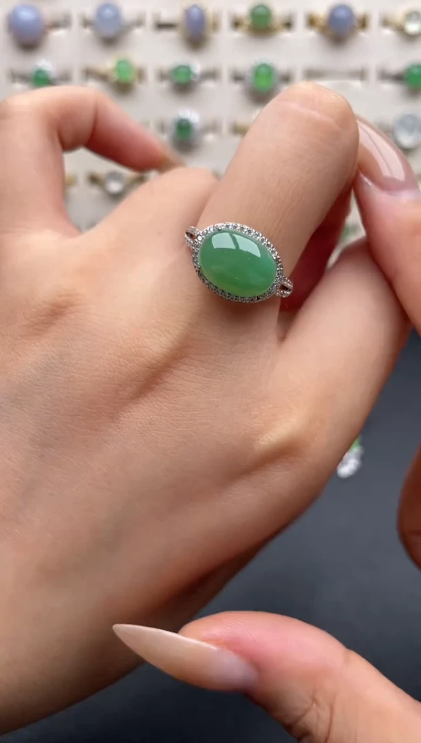 银S925镶嵌戒指翡翠一物一证一礼盒