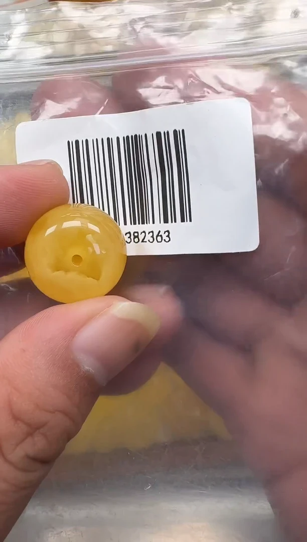 裸石琥珀未镶嵌如图