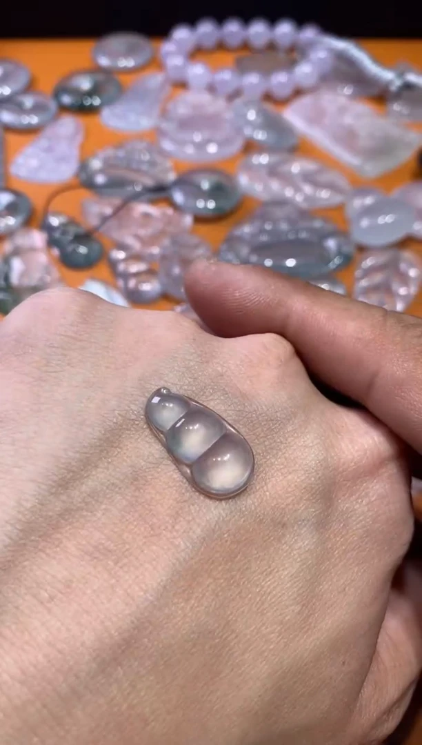 【闪购商品】翡翠颈饰未镶嵌豆子980