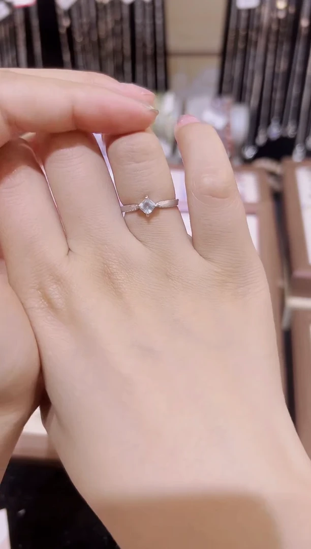 托帕石戒指银S925镶嵌托帕石戒指