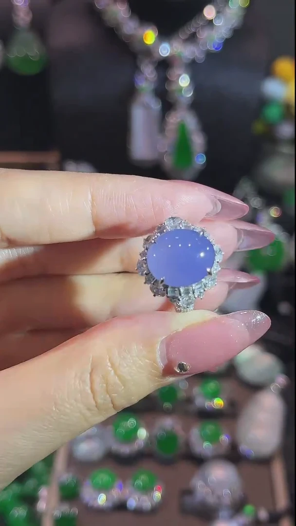 翡翠戒指18K金镶嵌戒指