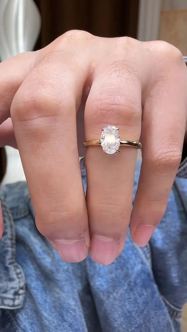 18K金镶嵌实验室培育钻石18k金k黄1卡椭圆排戒指围7