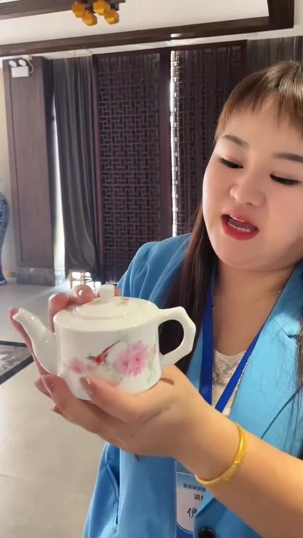 摆件景德镇陶瓷水点桃花竹节壶