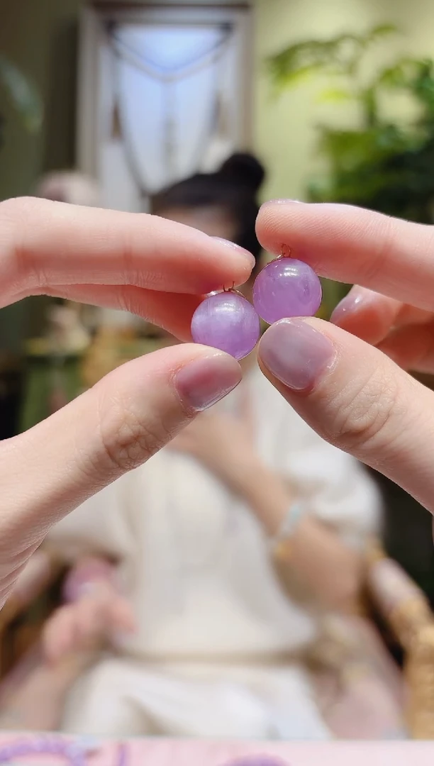 【闪购商品】锂辉石耳饰18K金镶嵌紫锂辉珠耳饰