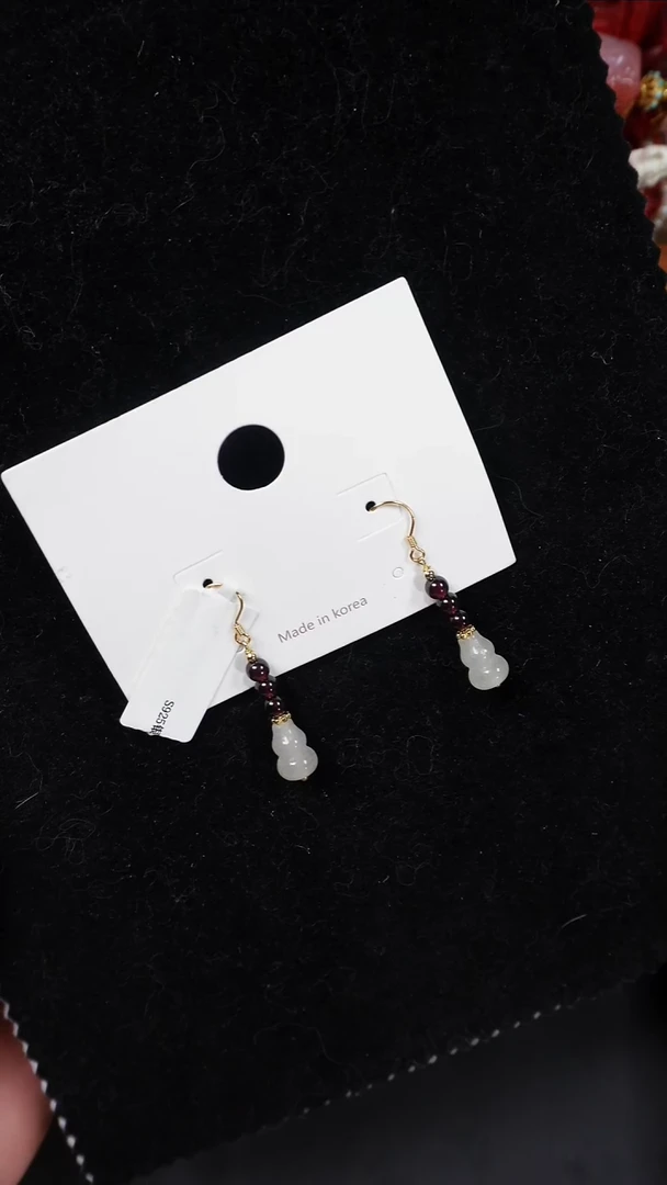 银S925镶嵌耳饰石榴石耳环