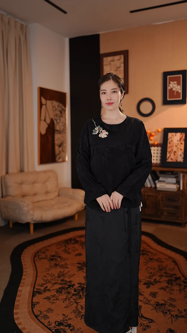 【云裳】复古中国风印花衬衫洋气圆领长袖宽松小衫6837