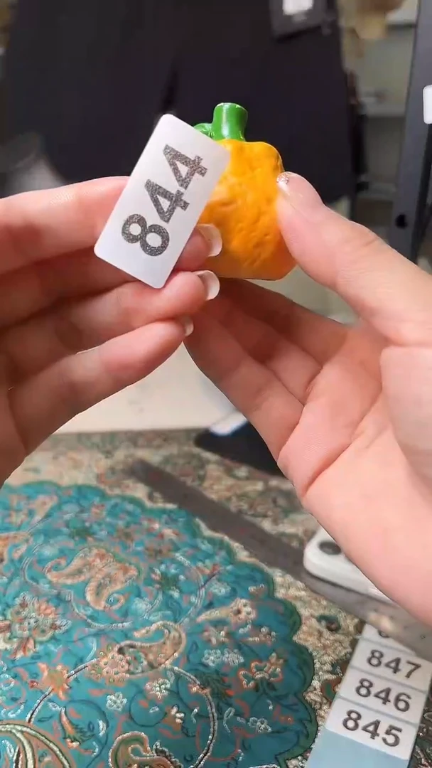 瓷片旺****?如图666小米朵百货