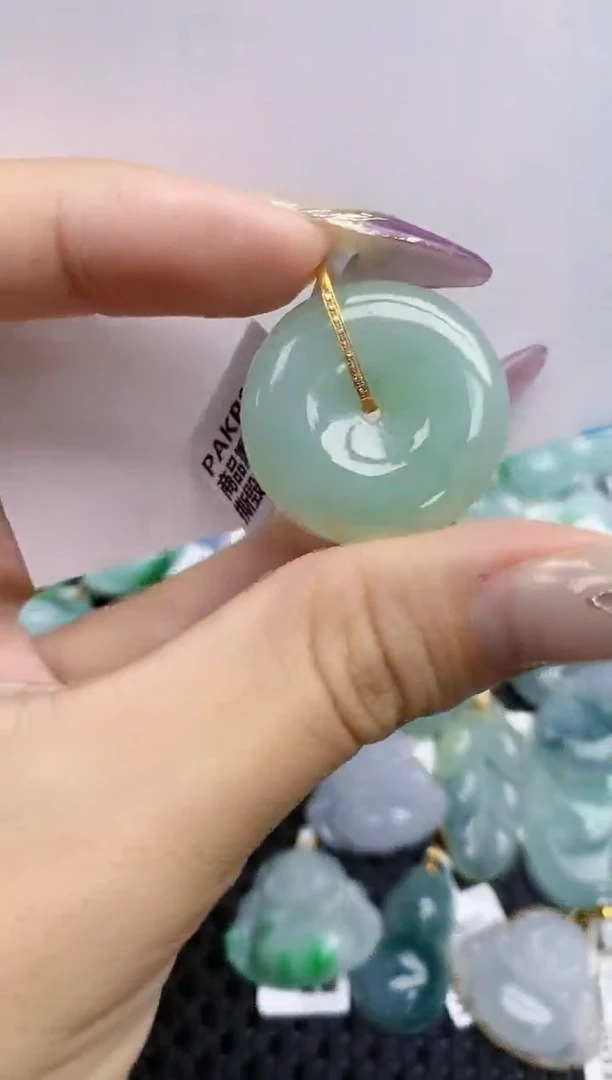 翡翠挂件18K金镶嵌224   天然翡翠A货