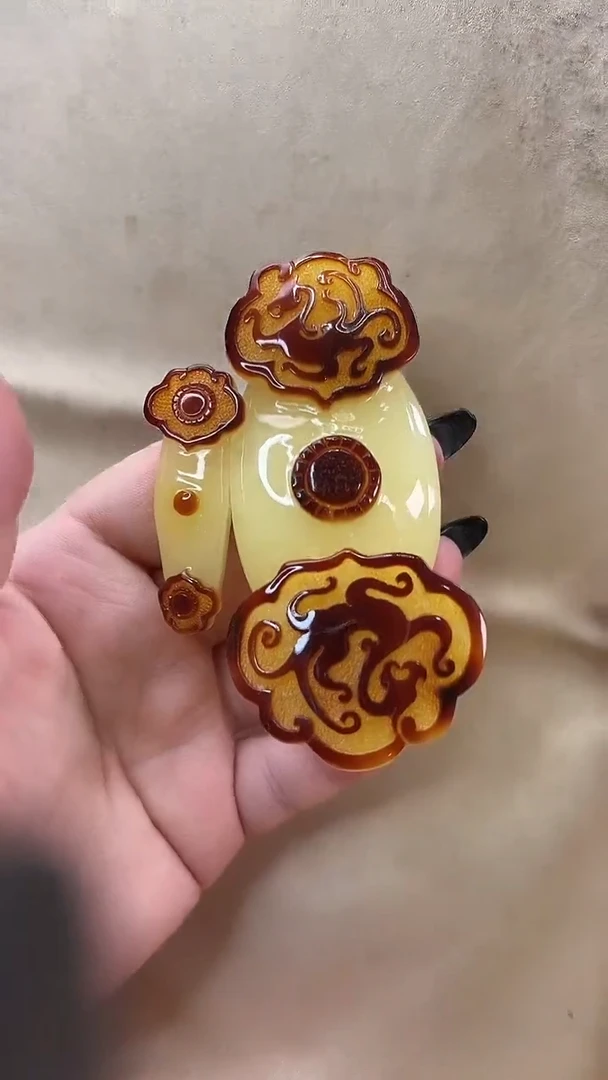 琥珀颈饰未镶嵌吊坠