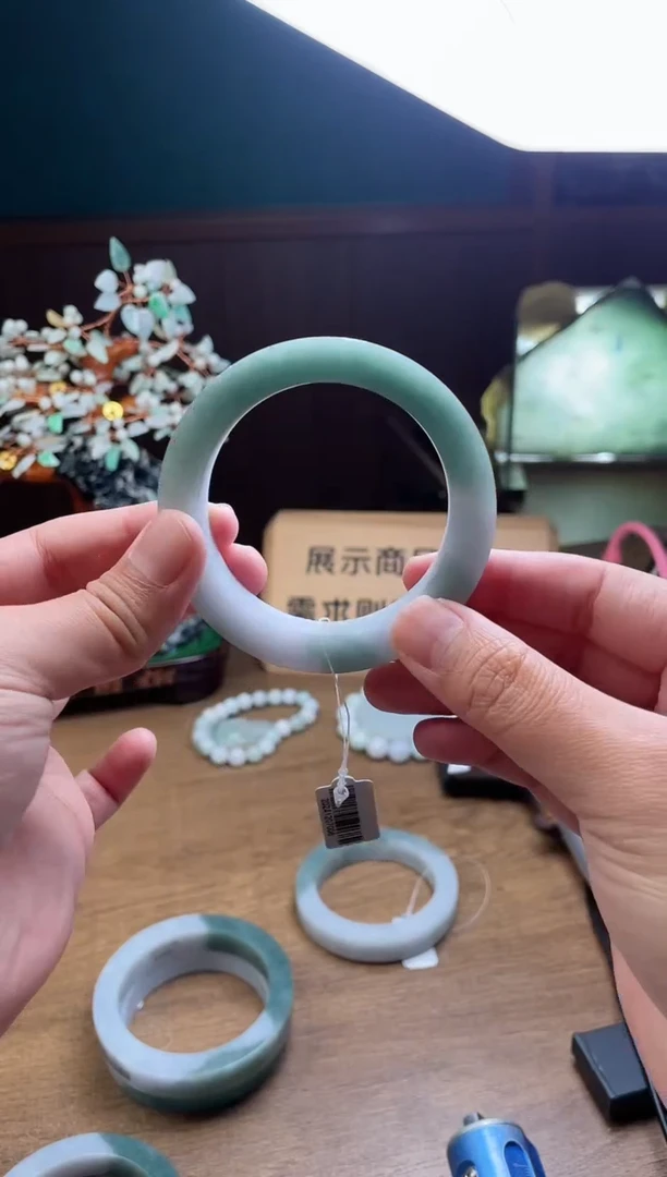 【闪购商品】定制翡翠手镯未镶嵌 定制