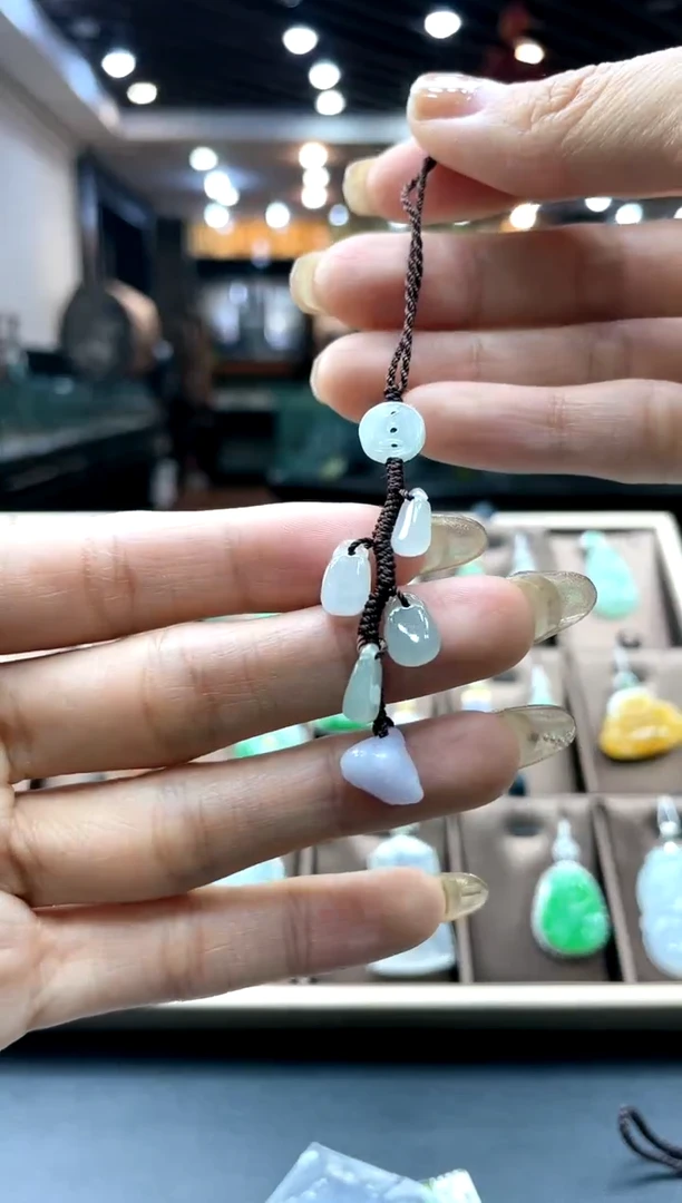 【闪购商品】翡翠挂件未镶嵌莲蓬手机链