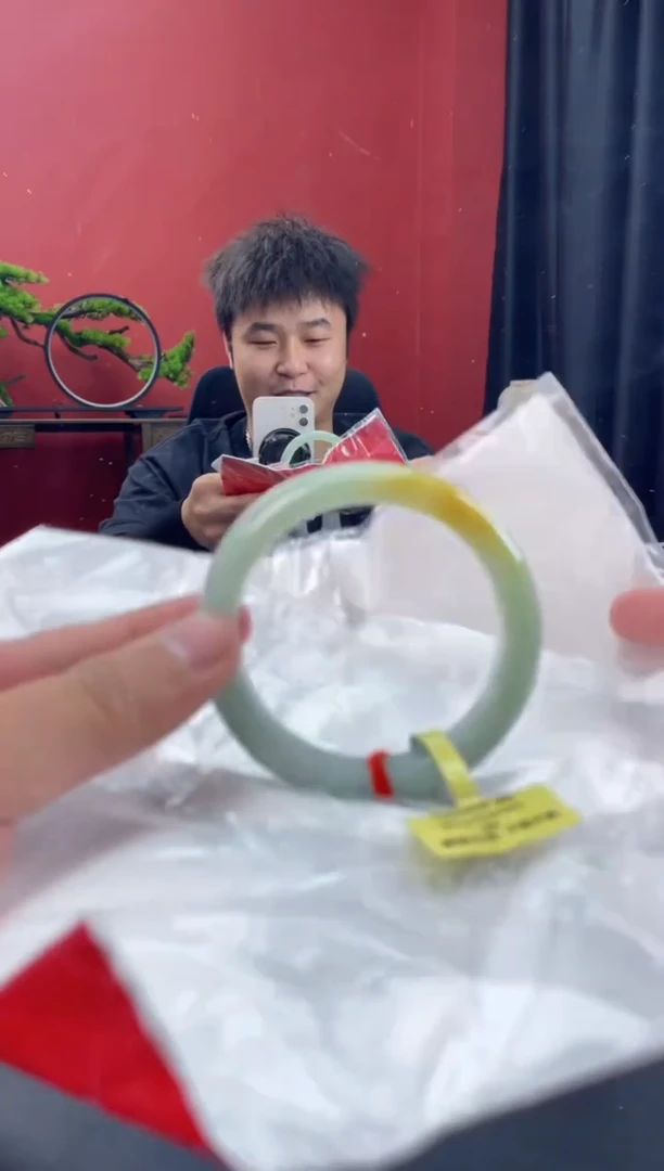未镶嵌手镯翡翠8