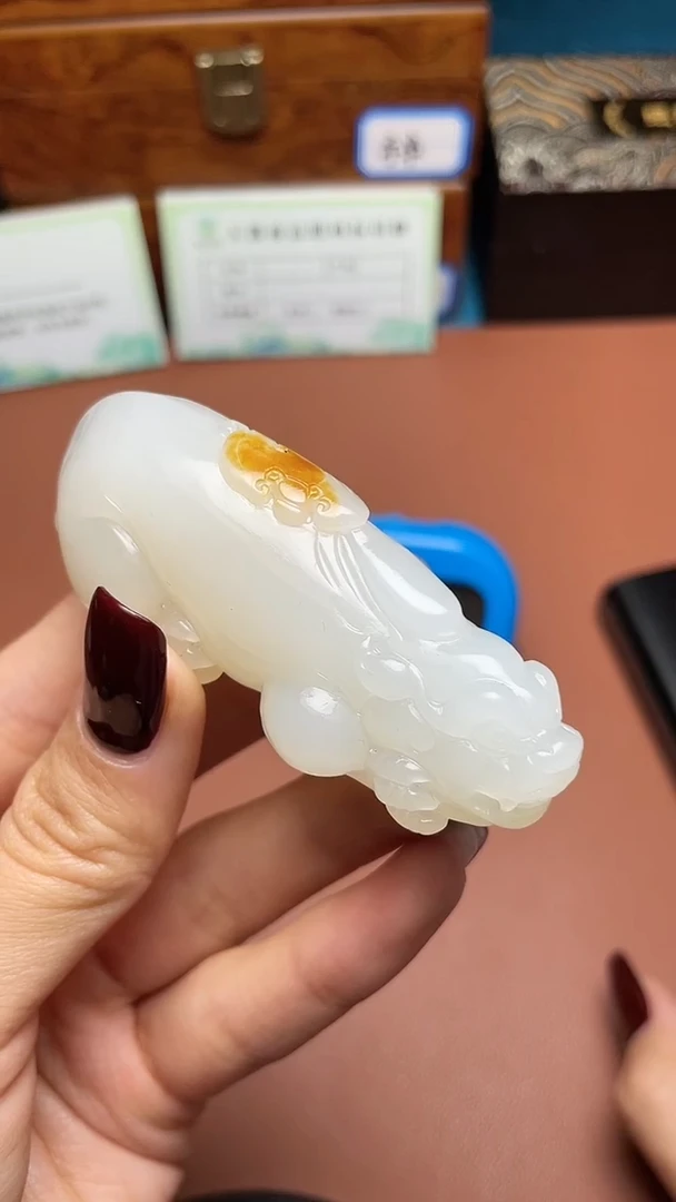未镶嵌和田玉把件b****y和田玉