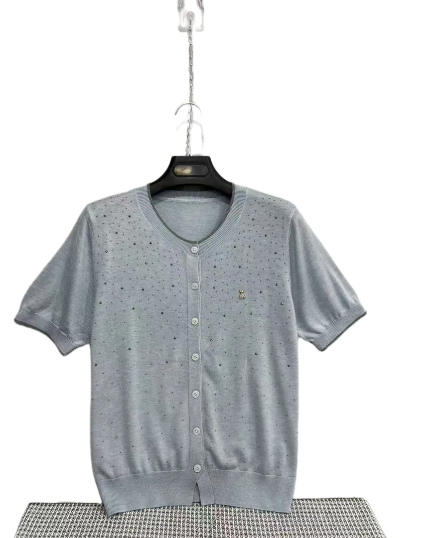 981035  碎钻装饰  开衫  设计感  圆领  简约  毛针织衫