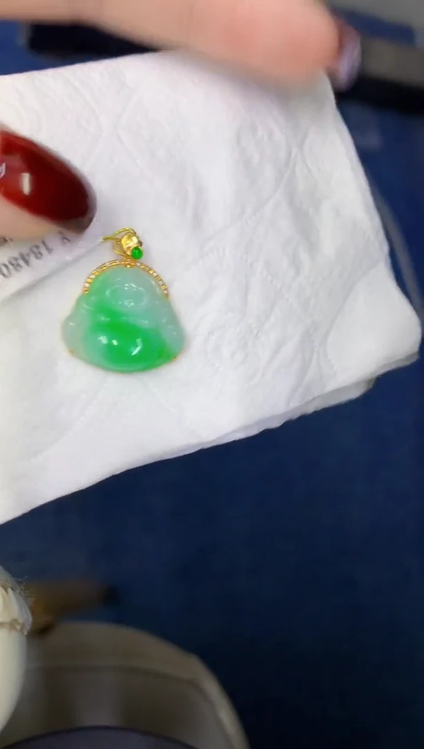 颈饰18K金镶嵌翡翠缅甸天然翡翠A货