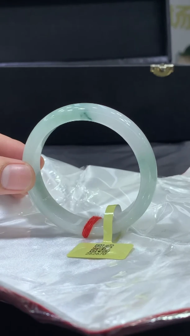未镶嵌手镯翡翠翡翠手镯