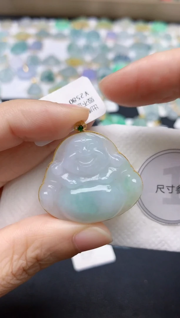 翡翠18K金镶嵌颈饰天然缅甸A货翡翠