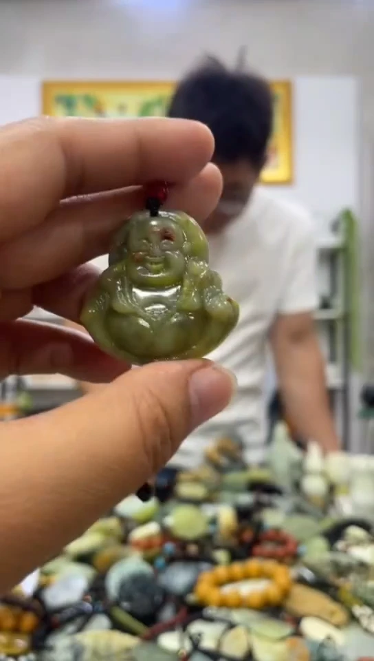 未镶嵌岫玉吊坠